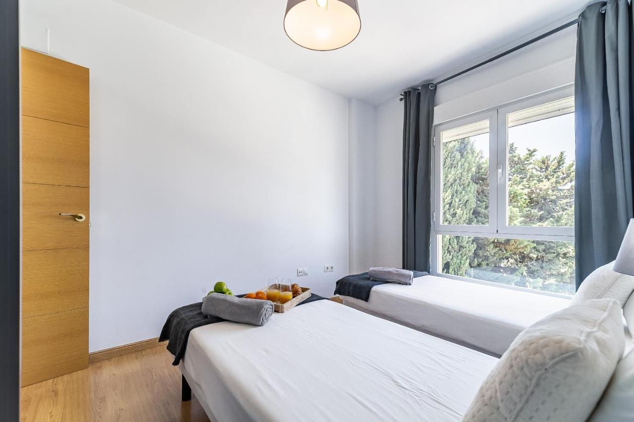 Modern Beach Apartment Valparaiso With Parking Málaga Eksteriør billede