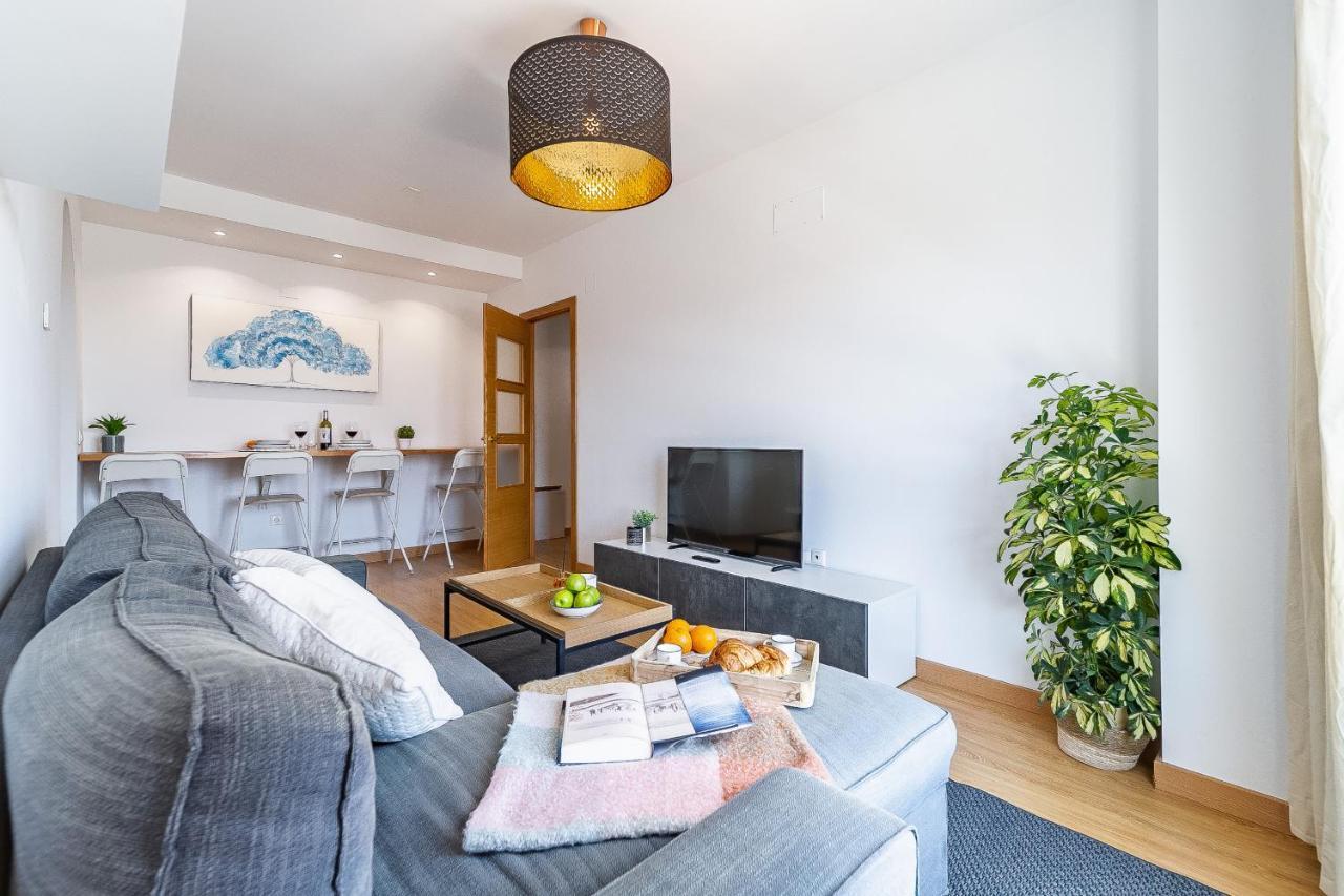 Modern Beach Apartment Valparaiso With Parking Málaga Eksteriør billede