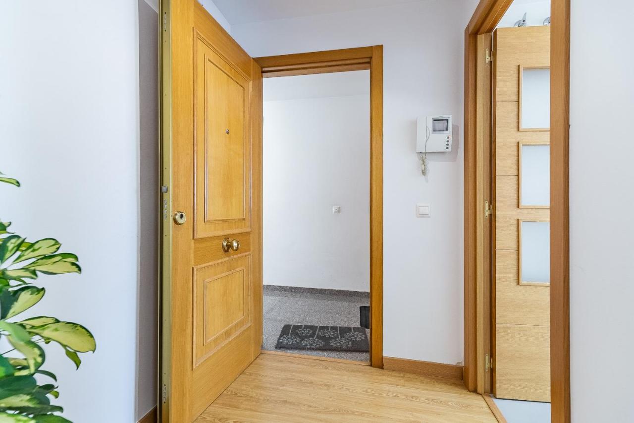 Modern Beach Apartment Valparaiso With Parking Málaga Eksteriør billede