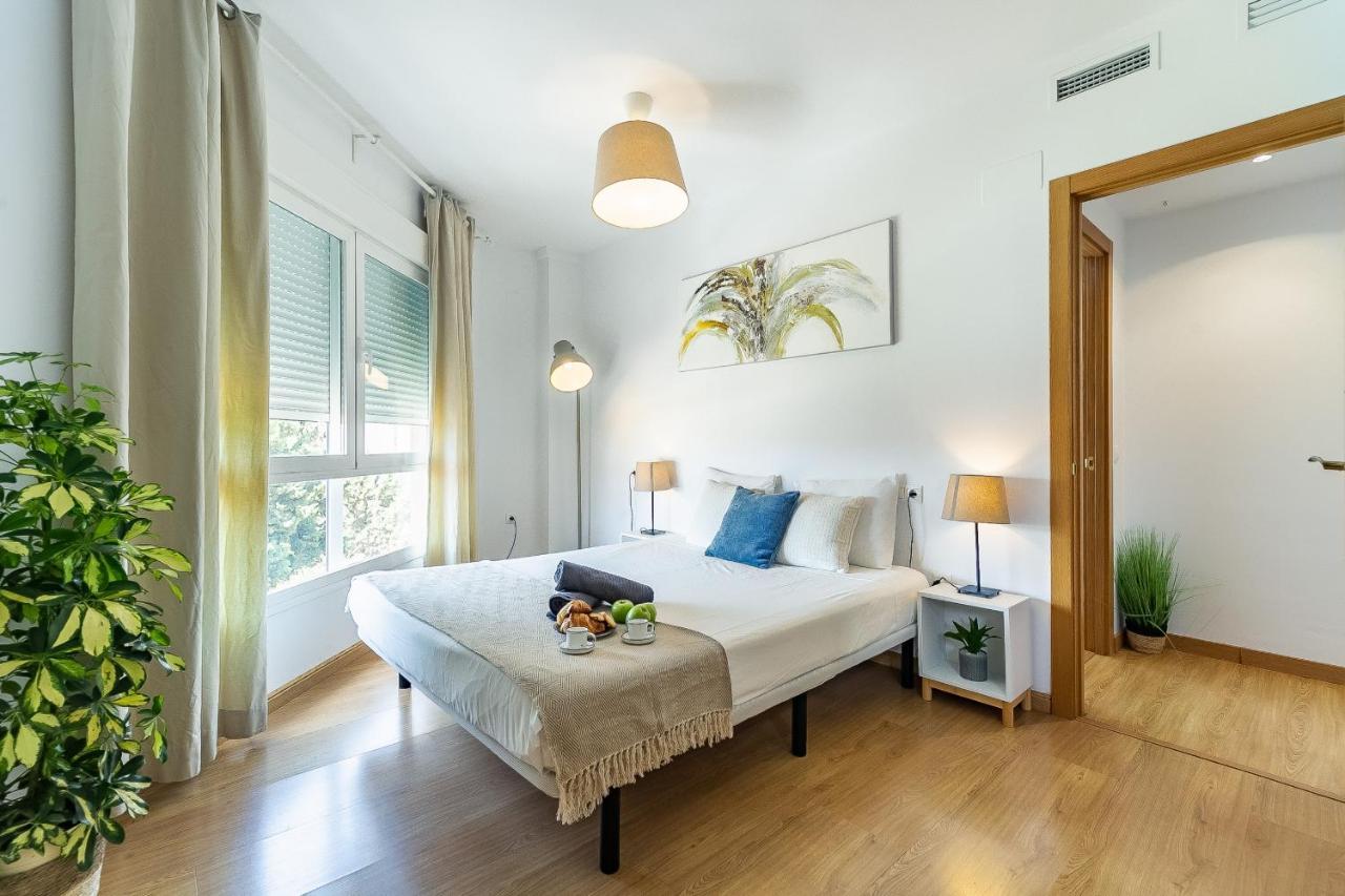 Modern Beach Apartment Valparaiso With Parking Málaga Eksteriør billede